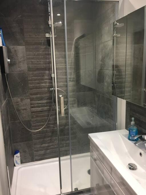 Beautiful Detached Private Annex In Great Location Apartment Manchester Bagian luar foto